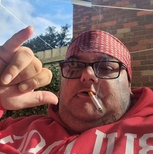 Meet your Posher, Hano